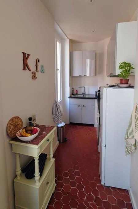 Appartement De Charme - Wifi - Centre Historique Toulon Buitenkant foto